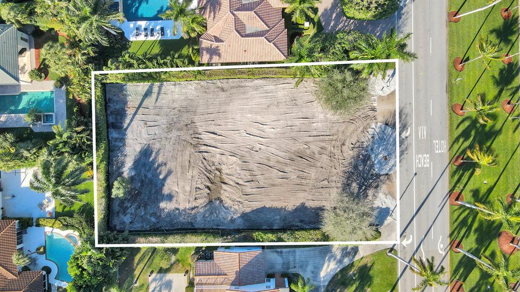 ROYAL PALM YACHT & COUNTR - Land