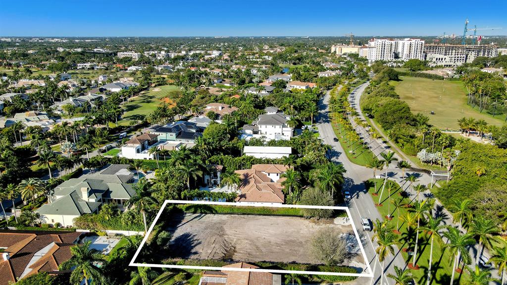 ROYAL PALM YACHT & COUNTR - Land