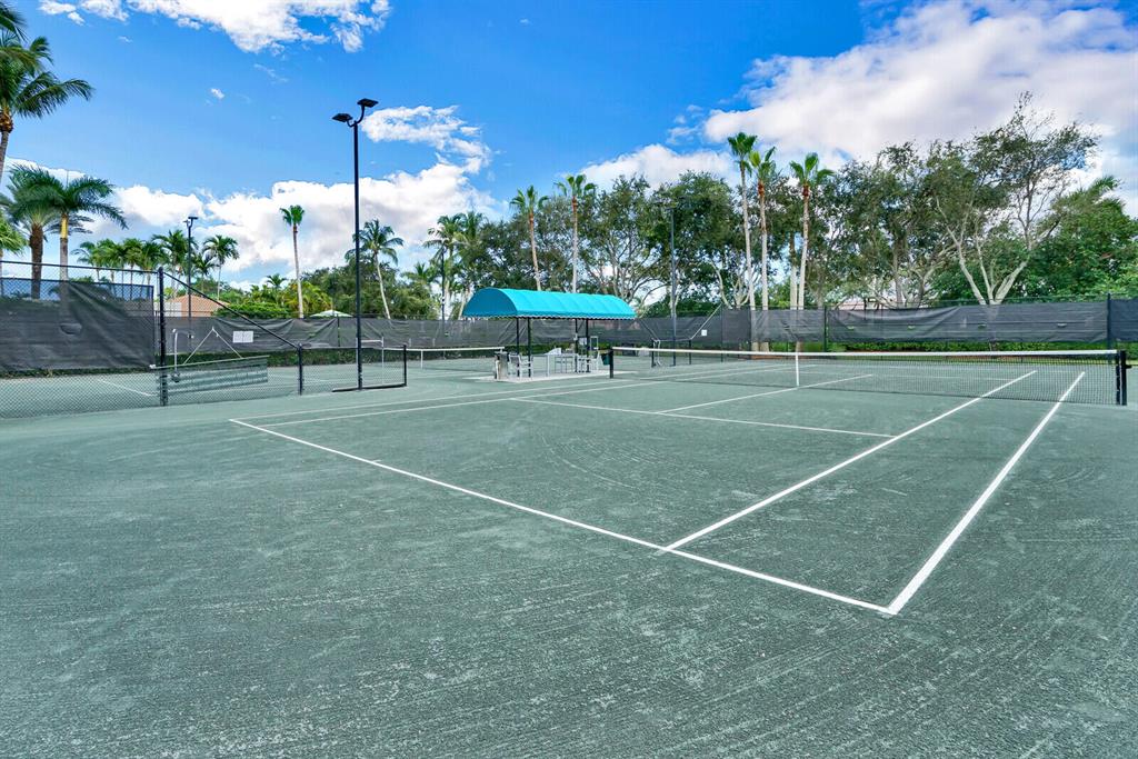 SATURNIA - Residential