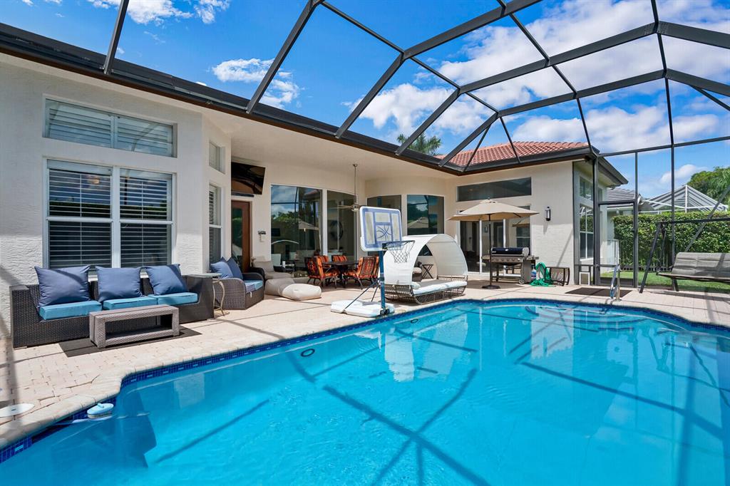 SATURNIA - Residential