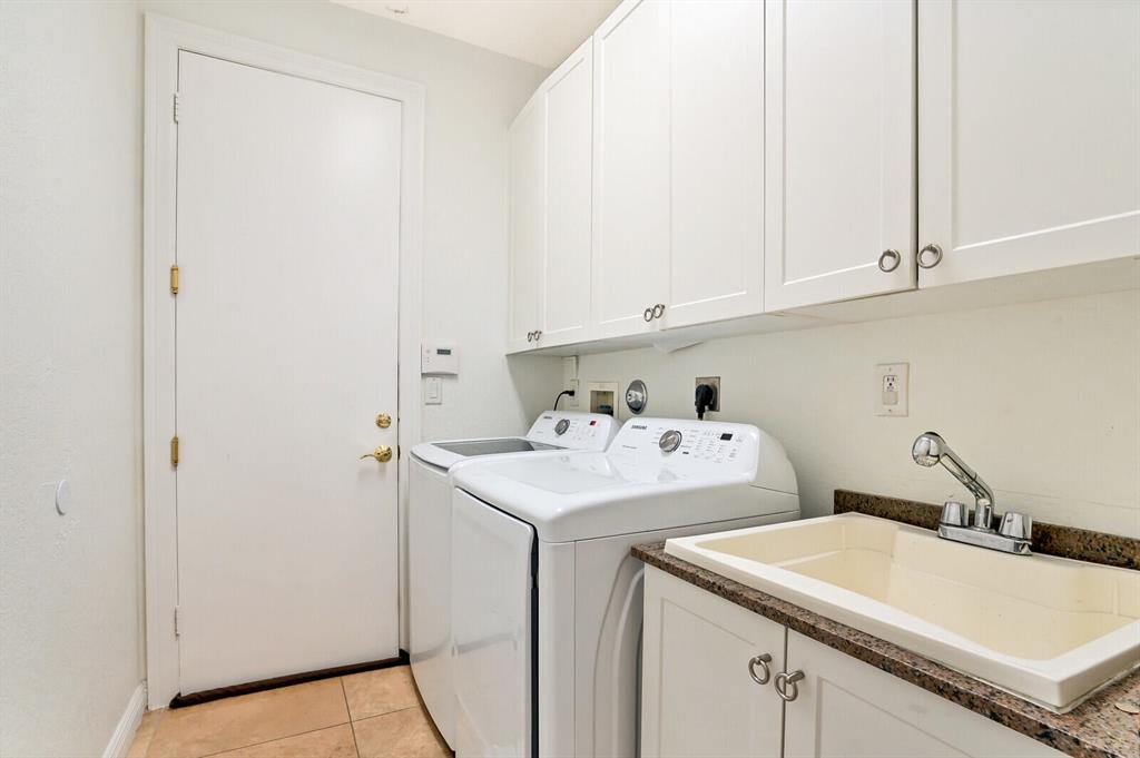 SATURNIA - Residential