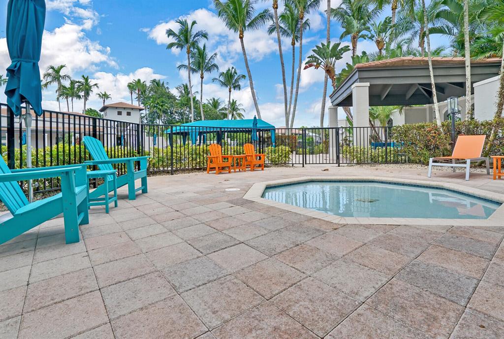 SATURNIA - Residential