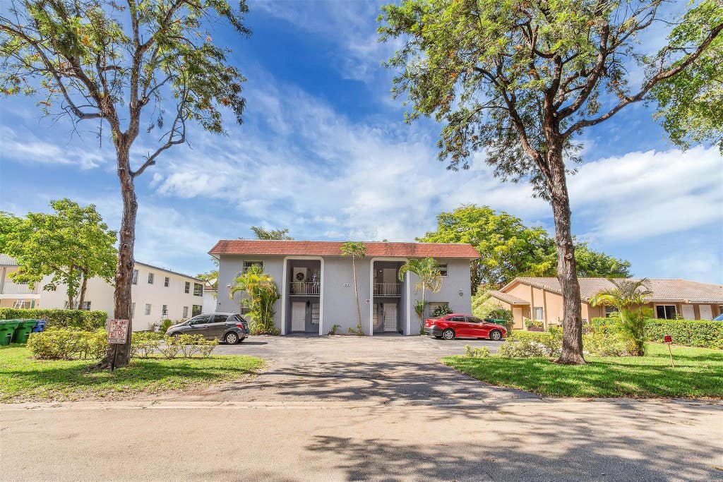 Photo of 10131 NW 35TH Street #16, Coral Springs, FL 33065 (MLS # B26064353)