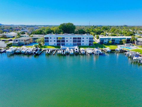 312 Northlake Drive 104 North Palm Beach FL 33408