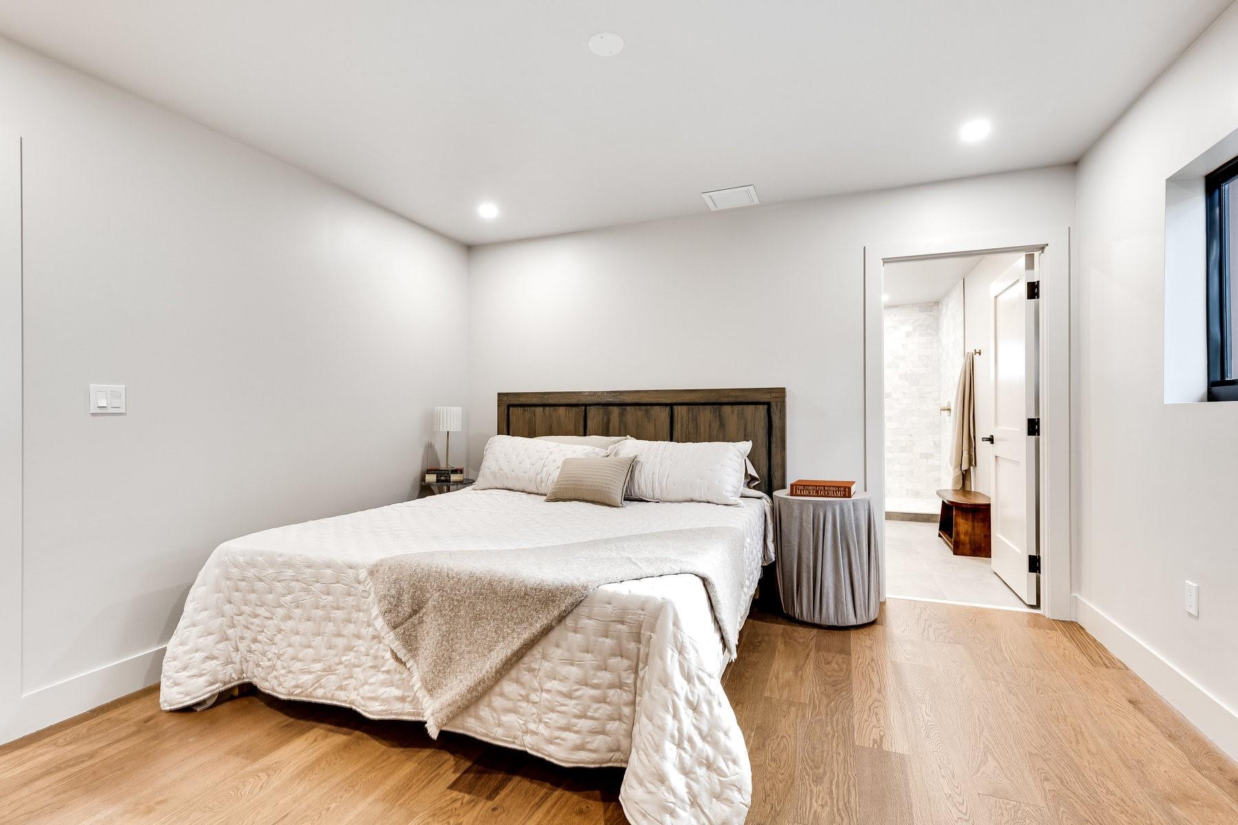 Waverly Place Amd - Residential