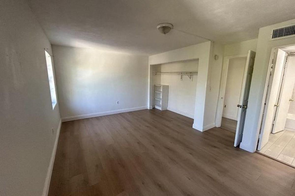2759 NW 198th Ter