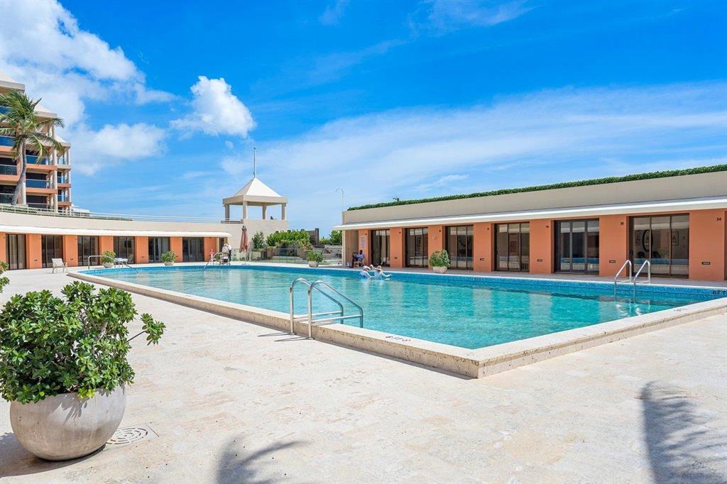 TWO NORTH BREAKERS ROW CONDO - Residential