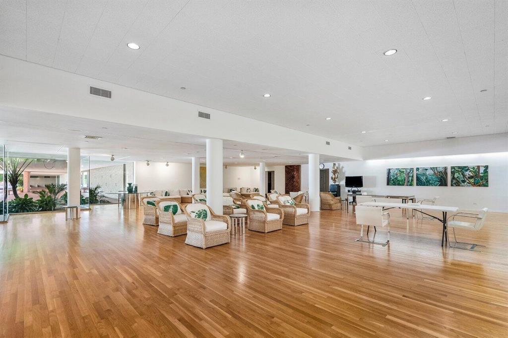 TWO NORTH BREAKERS ROW CONDO - Residential