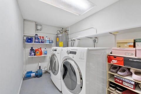 Tiny photo for 7081 TAYLOR Street, Hollywood, FL 33024 (MLS # B26074619)