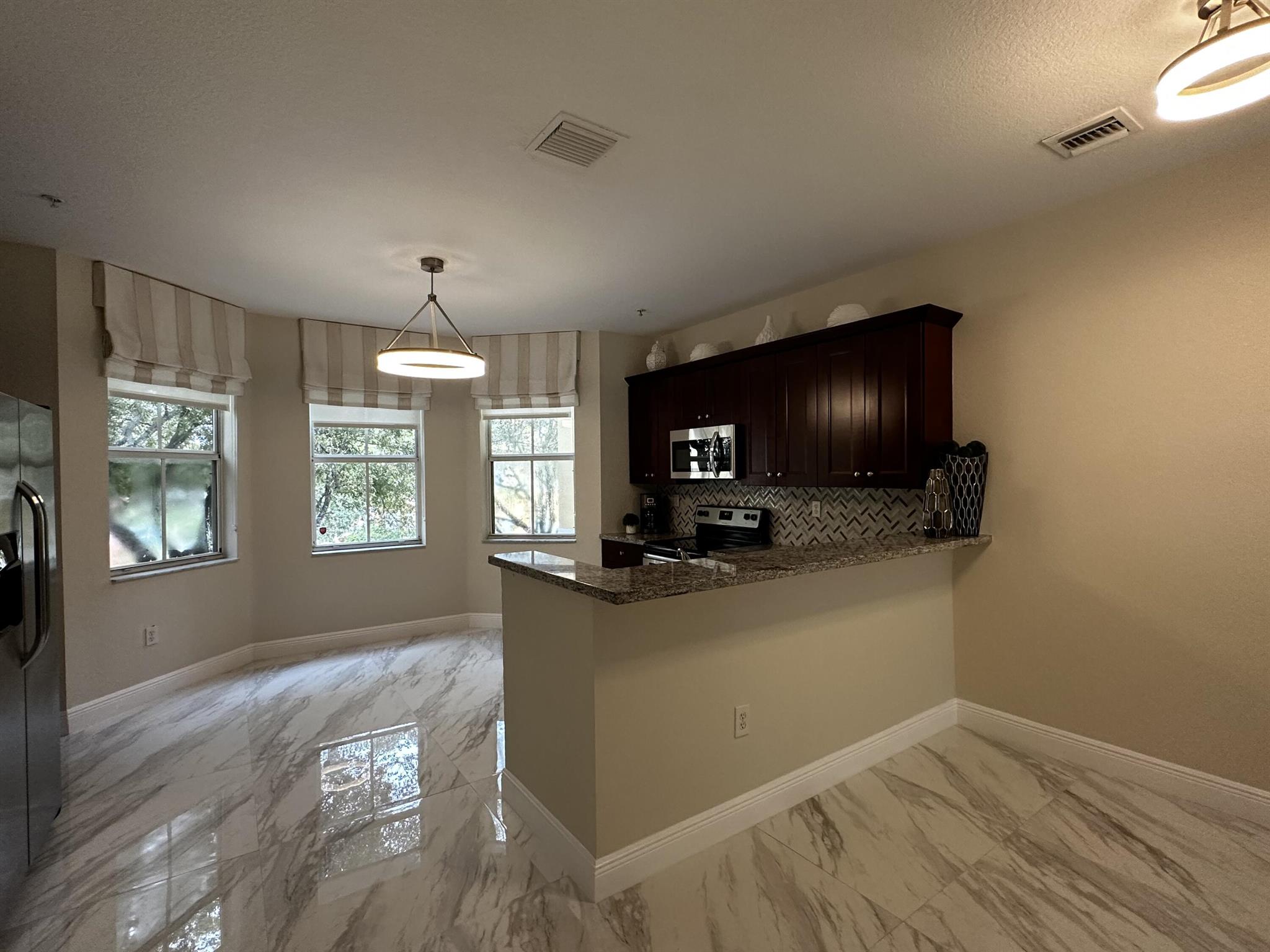 SHOMA TOWNHOMES AT ROYAL PALM BEACH CONDOMINIUM - Residential