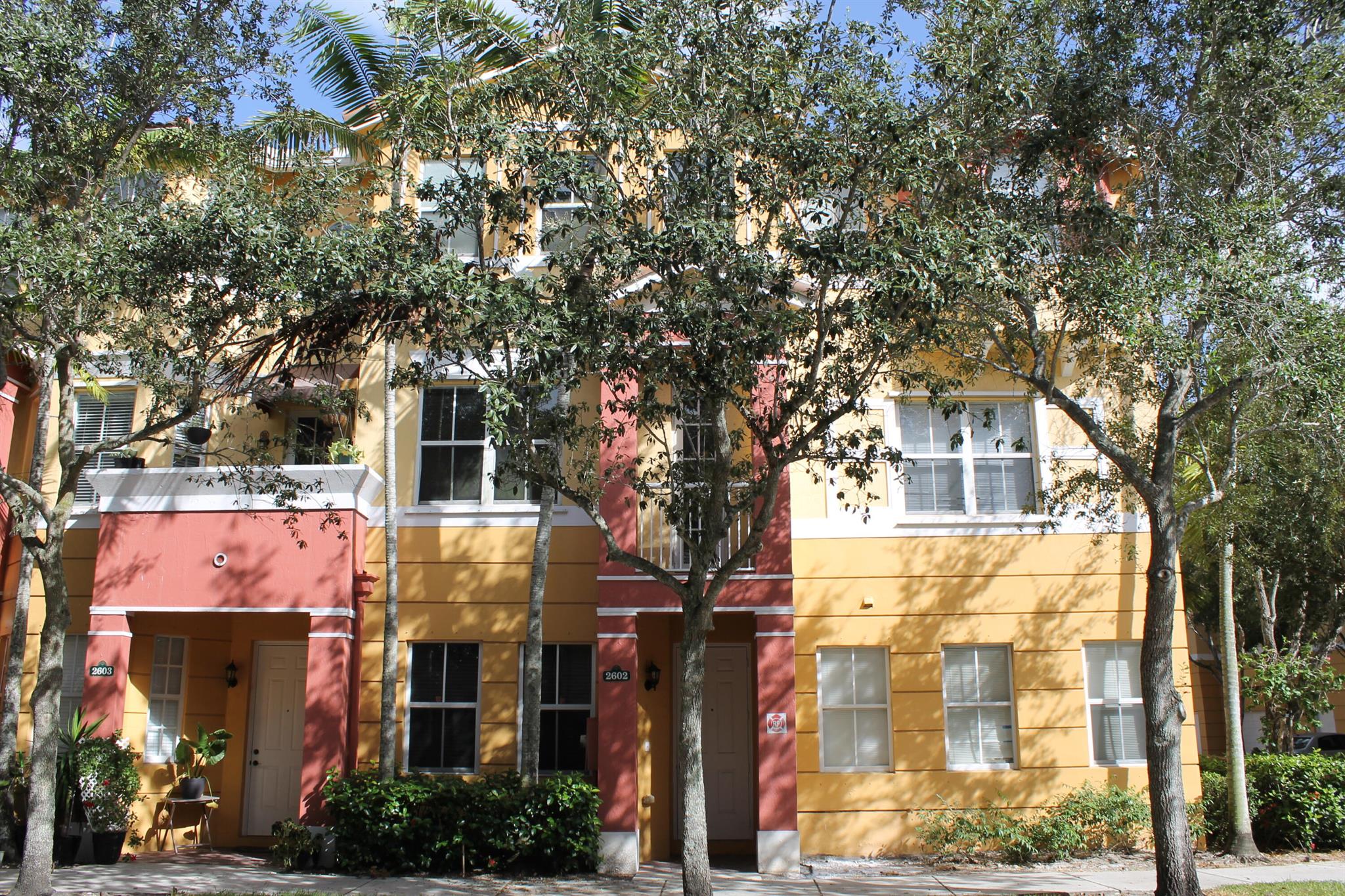 SHOMA TOWNHOMES AT ROYAL PALM BEACH CONDOMINIUM - Residential