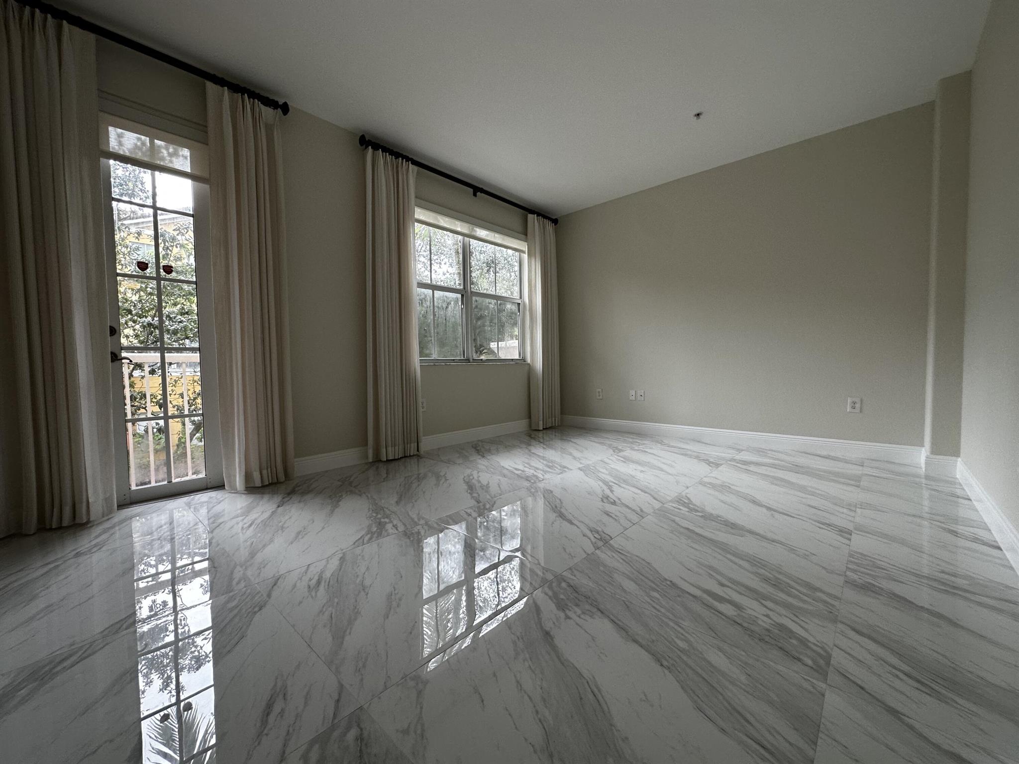 SHOMA TOWNHOMES AT ROYAL PALM BEACH CONDOMINIUM - Residential