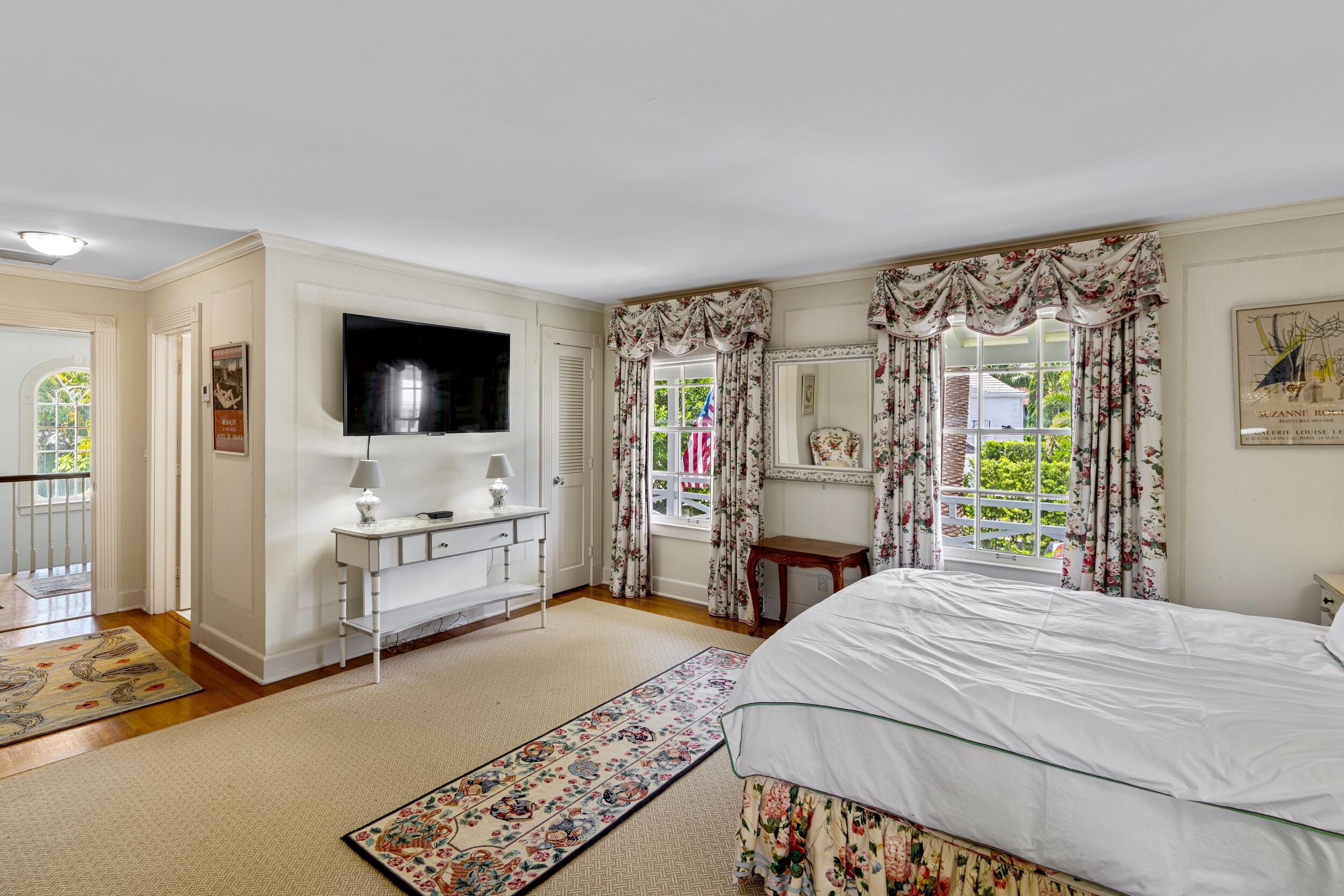 VIA VIZCAYA - Residential