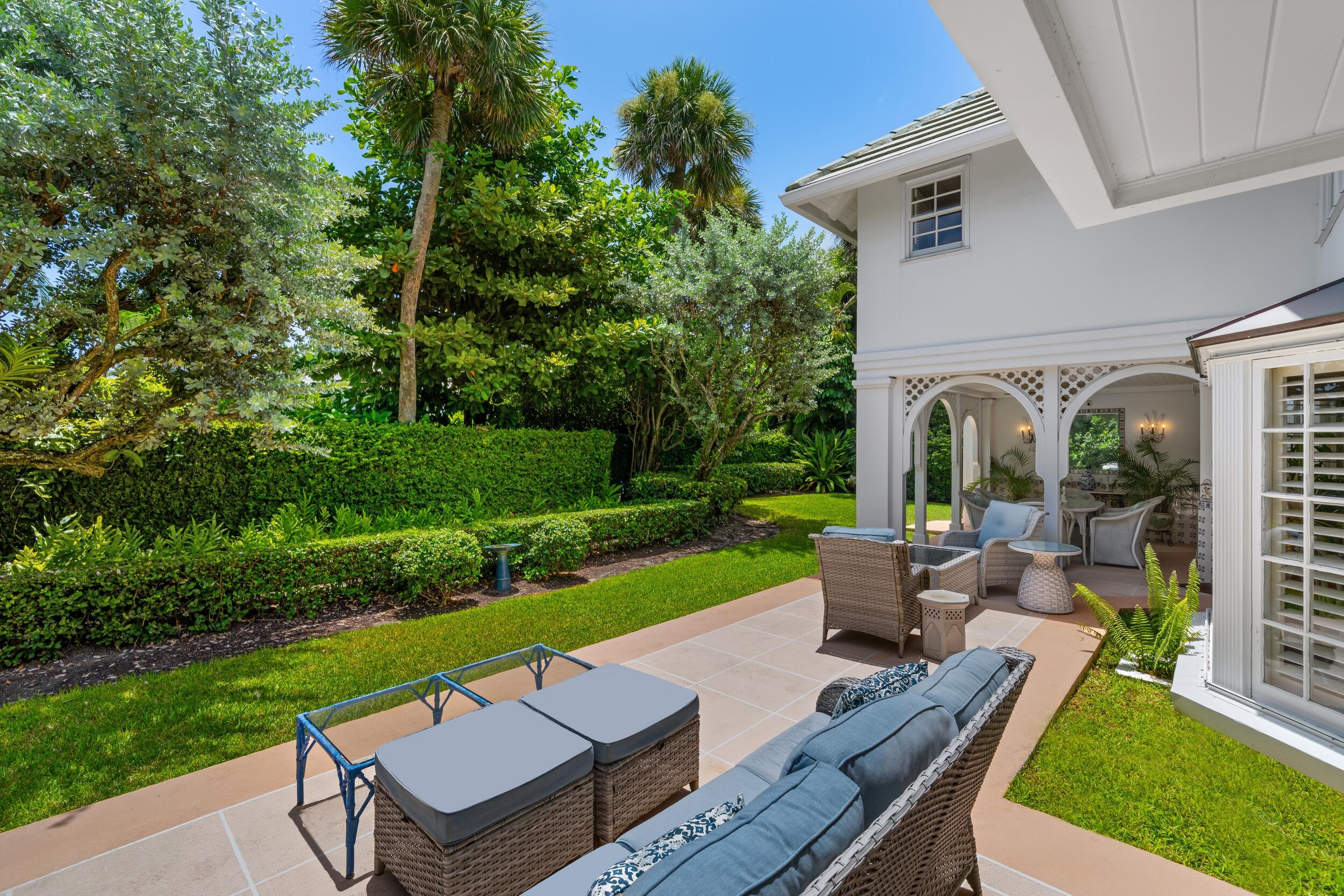 VIA VIZCAYA - Residential