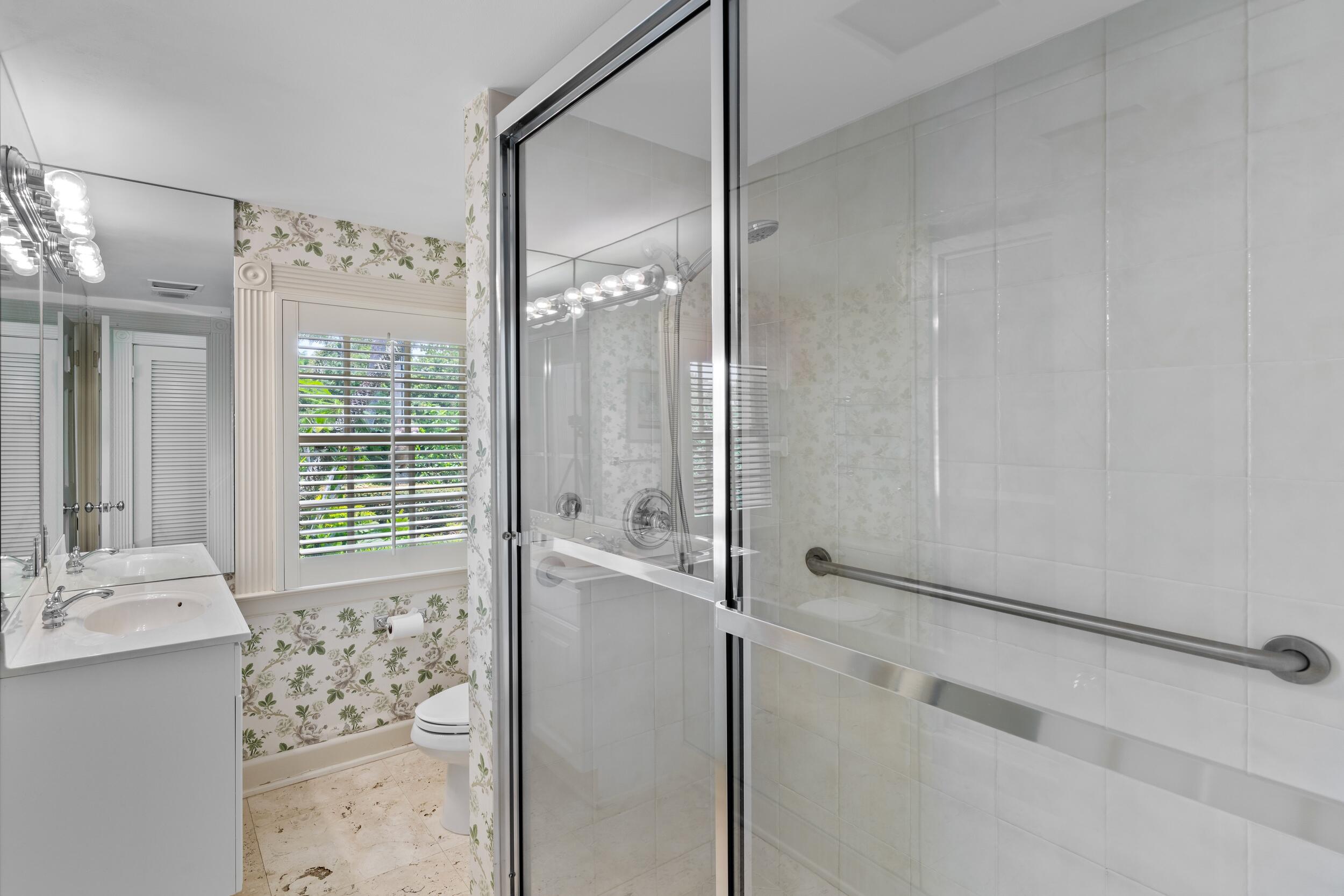 VIA VIZCAYA - Residential