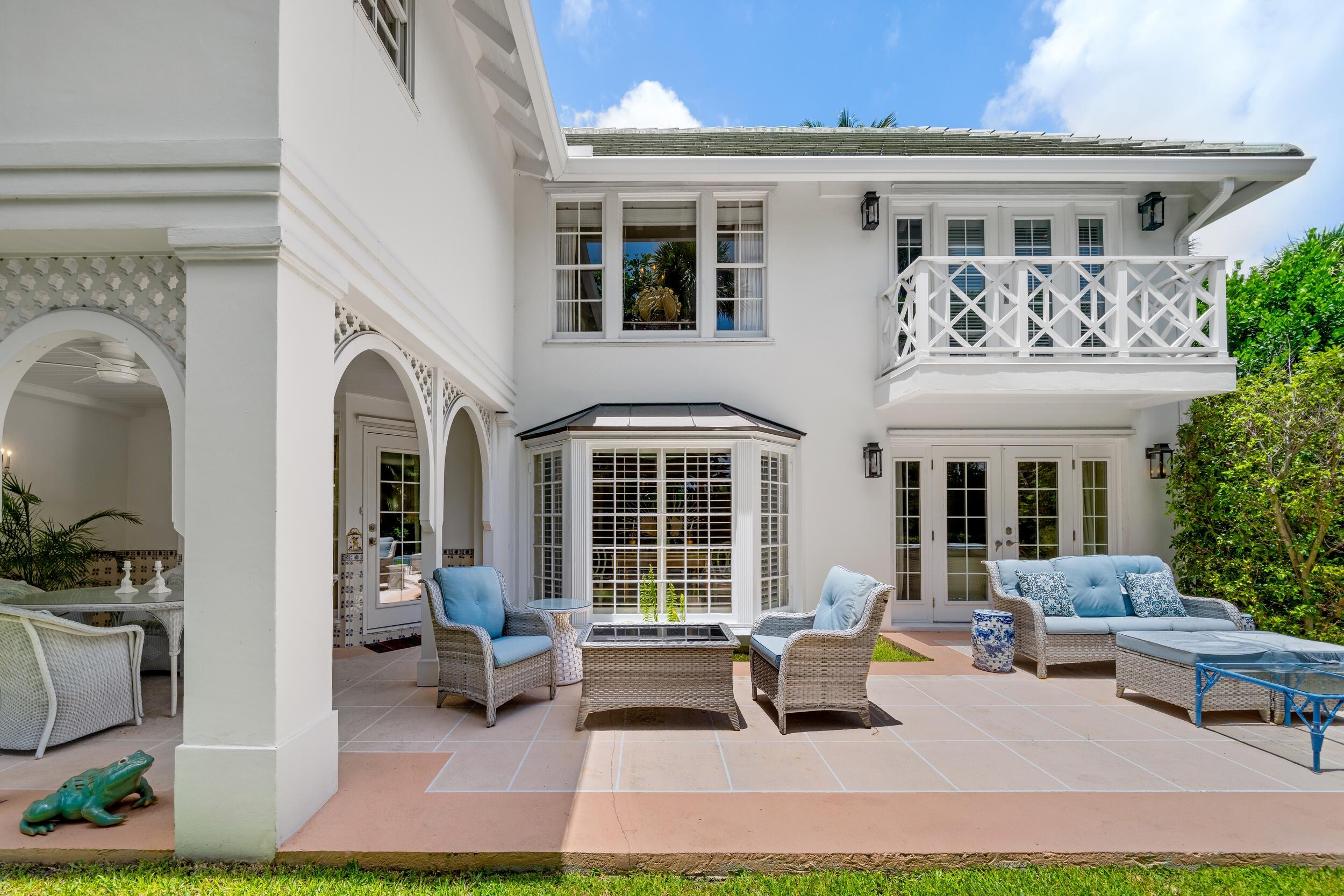 VIA VIZCAYA - Residential