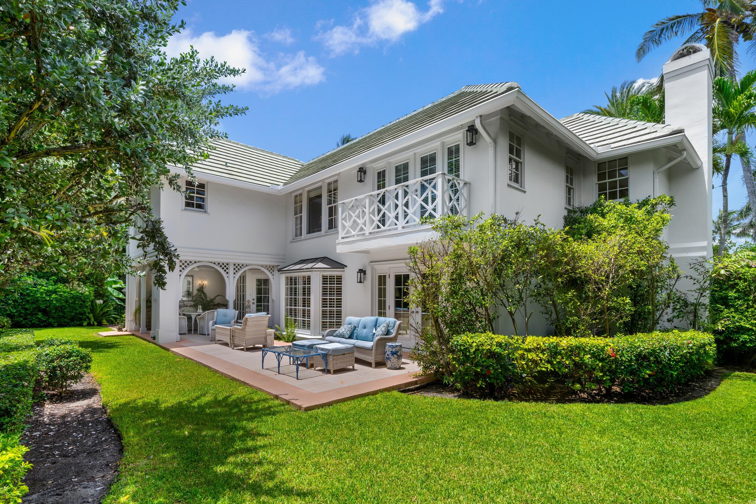 VIA VIZCAYA - Residential