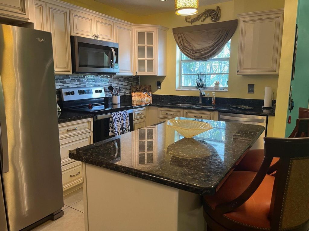 Photo of 2950 SE Ocean Boulevard #1-9, Stuart, FL 34996 (MLS # R11016881)