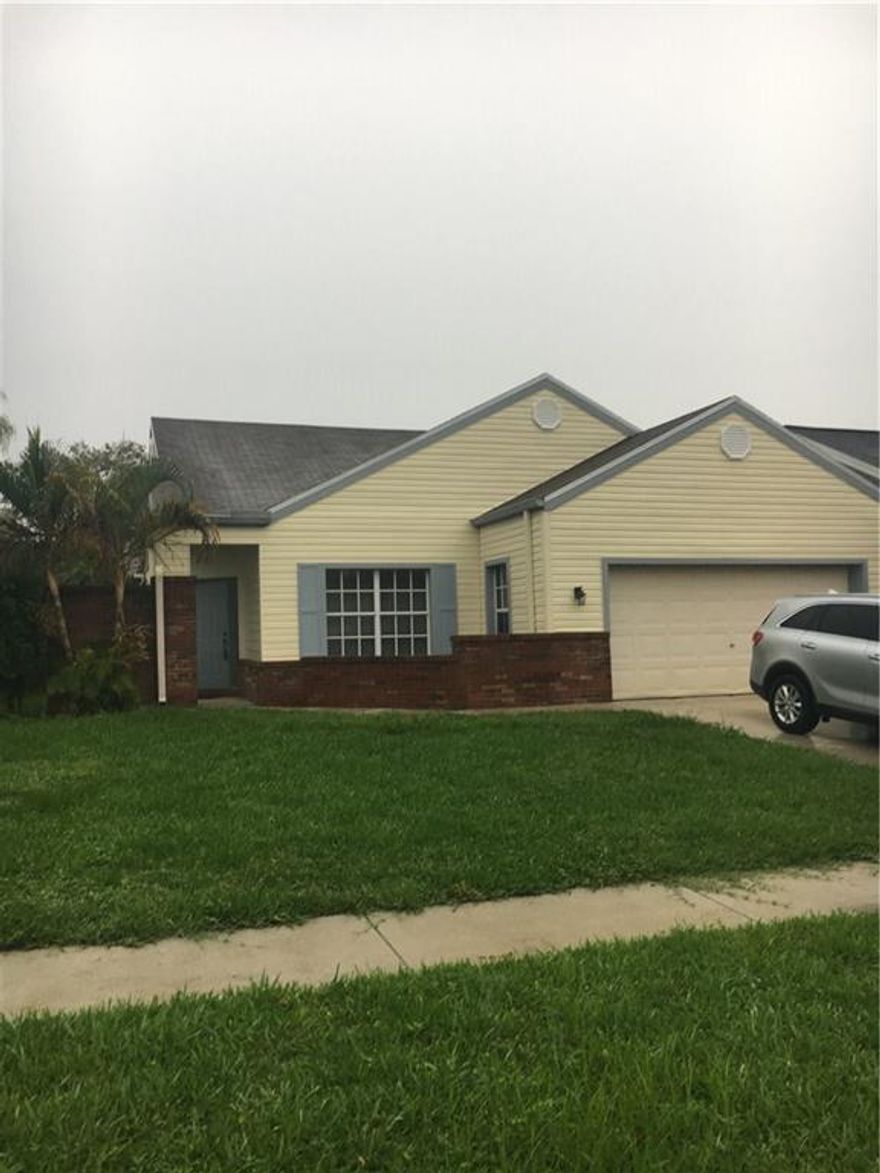 Beautiful fully renovated home in Trends of Boca! Granite counters, New stainless appliances, laminate flooring throughout, huge patio, fenced yard, pets allowed, community pool. No HOA approval, move in immediately!!