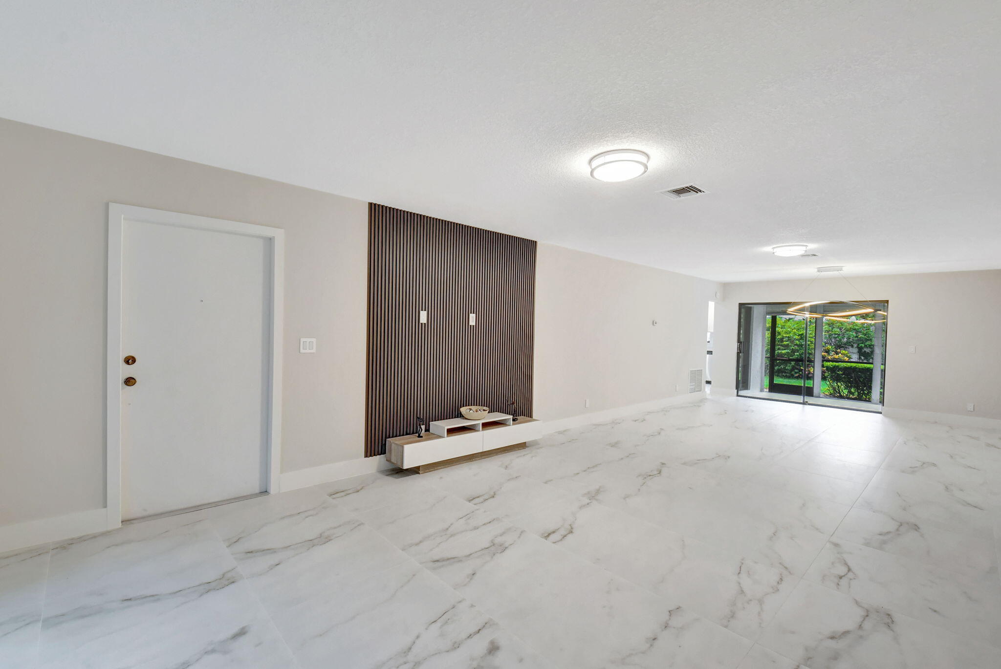 GREENTREE VILLAS CONDO - Residential Lease