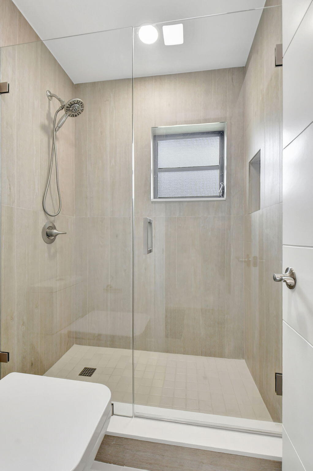 GREENTREE VILLAS CONDO - Residential Lease