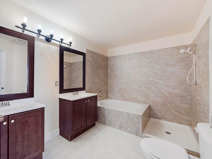 MISSION BAY PAR F PH 1 LAS FLORES - Residential