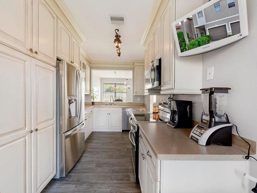 MISSION BAY PAR F PH 1 LAS FLORES - Residential