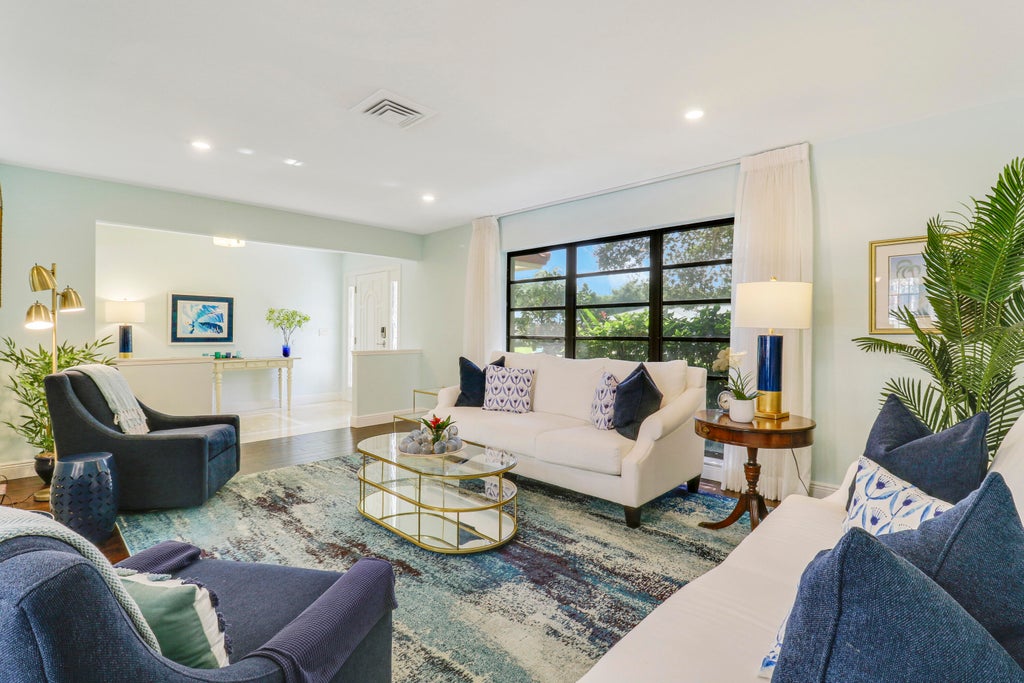 Photo of 16 SE Paddock Circle, Tequesta, FL 33469 (MLS # R11015848)