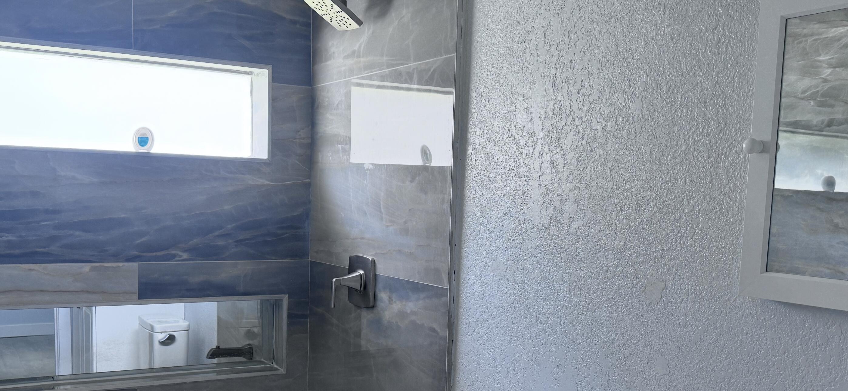 NORTH PALM BCH 2 - Residential Lease