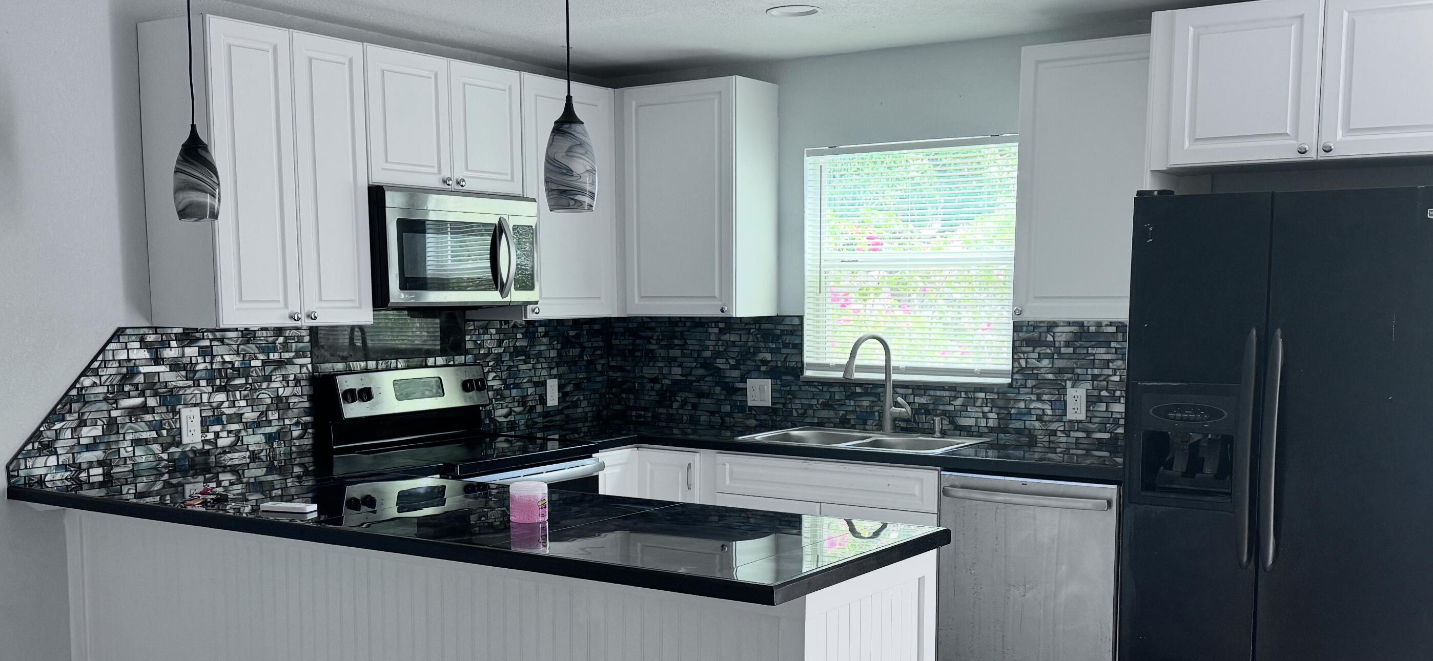 NORTH PALM BCH 2 - Residential Lease