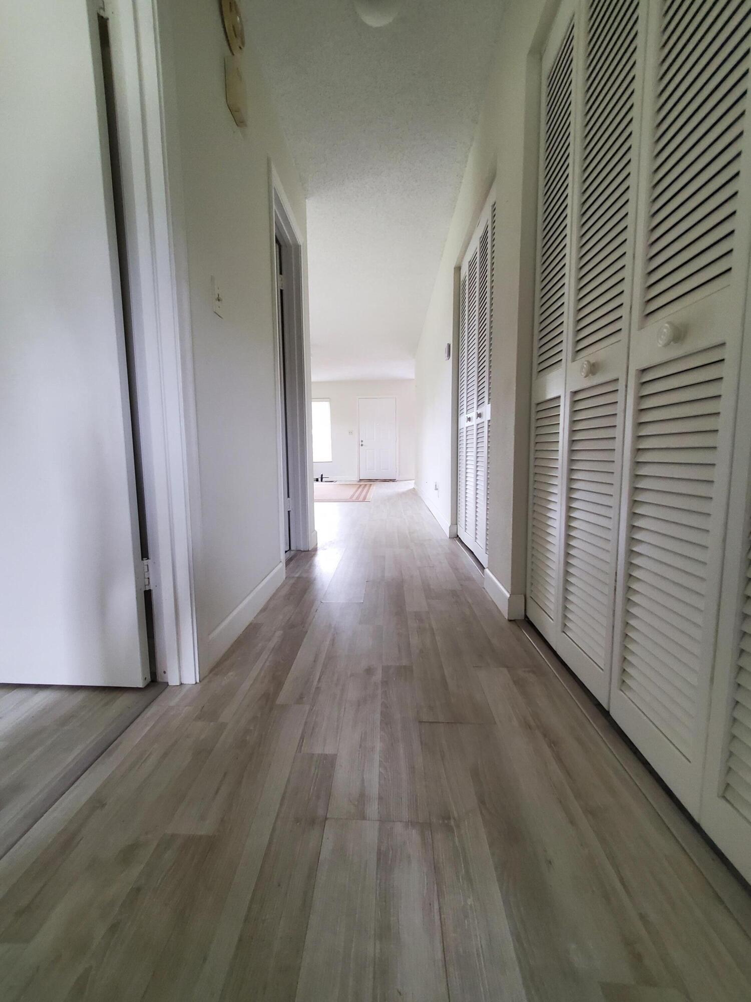 LOS MANGOS PATIO VILLAS AND TOWNHOMES - Residential