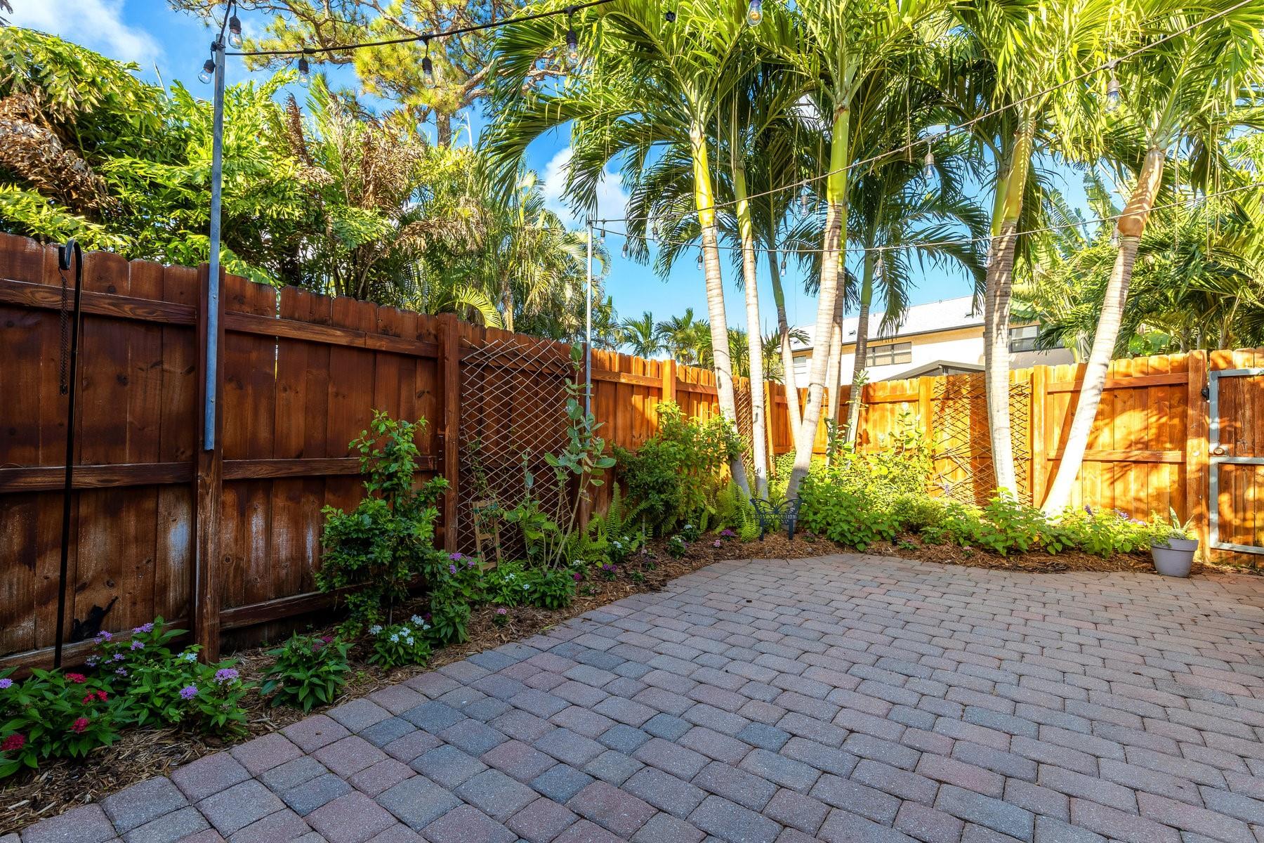 Wilton Pines Townhomes - Residential