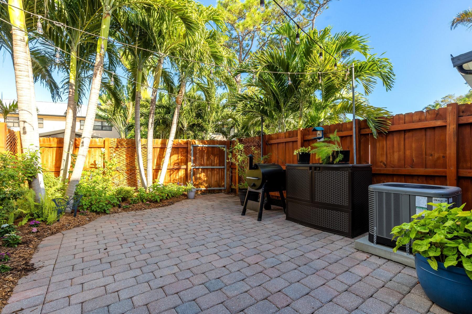 Wilton Pines Townhomes - Residential