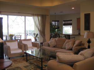 PGA VILLAGE - Residential Lease