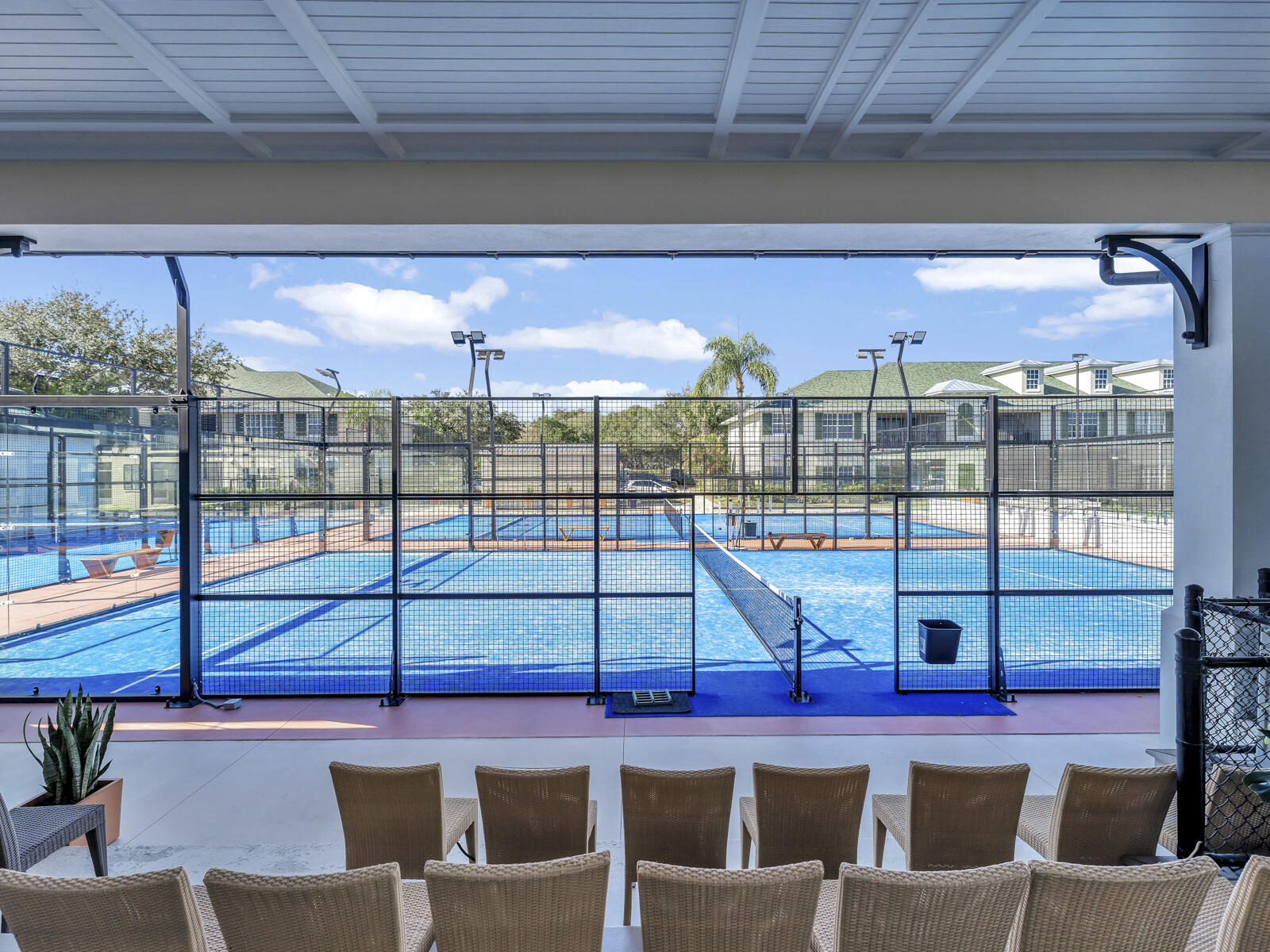 Boulevard Villas Courtside - Residential