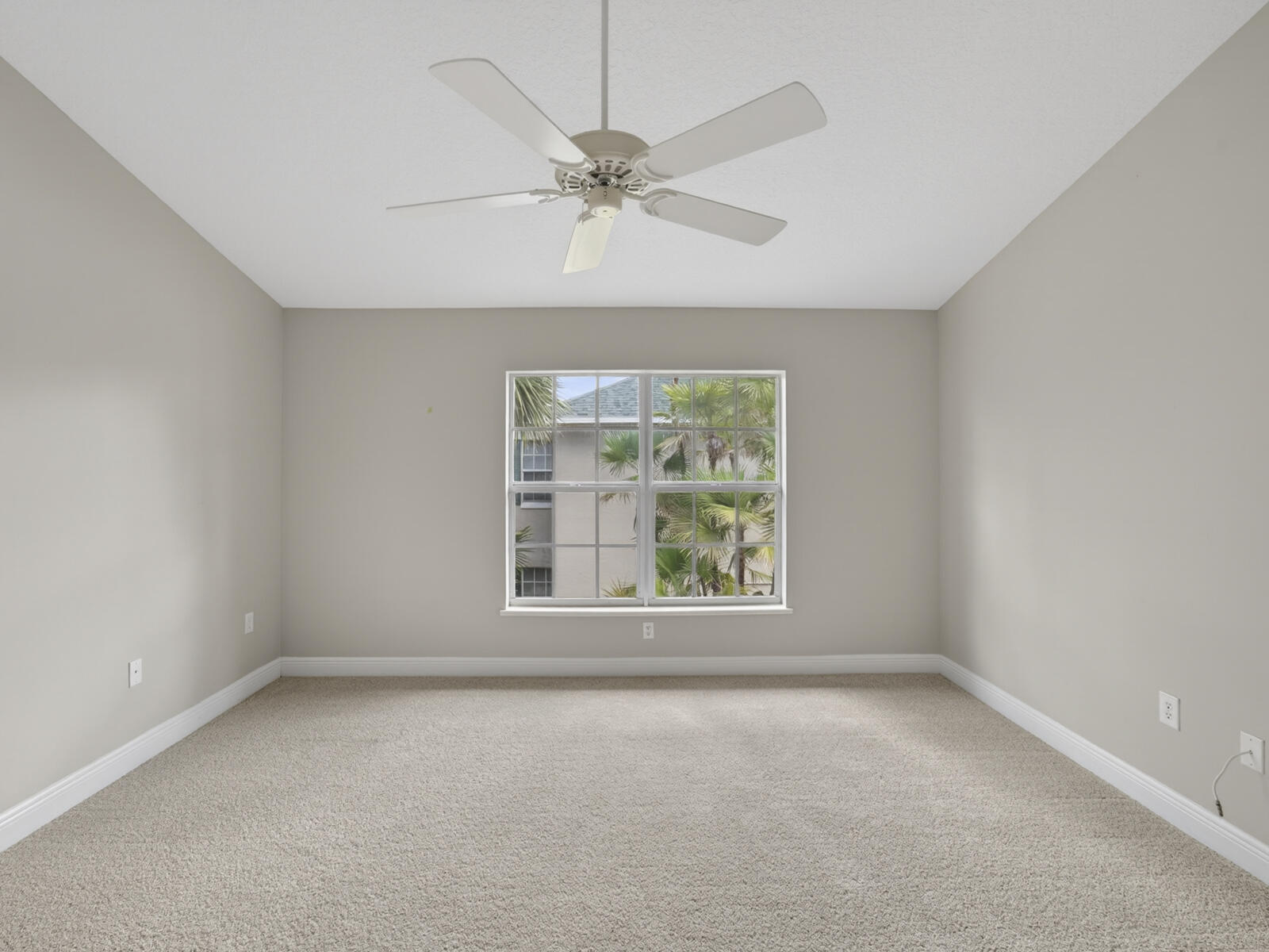 Boulevard Villas Courtside - Residential