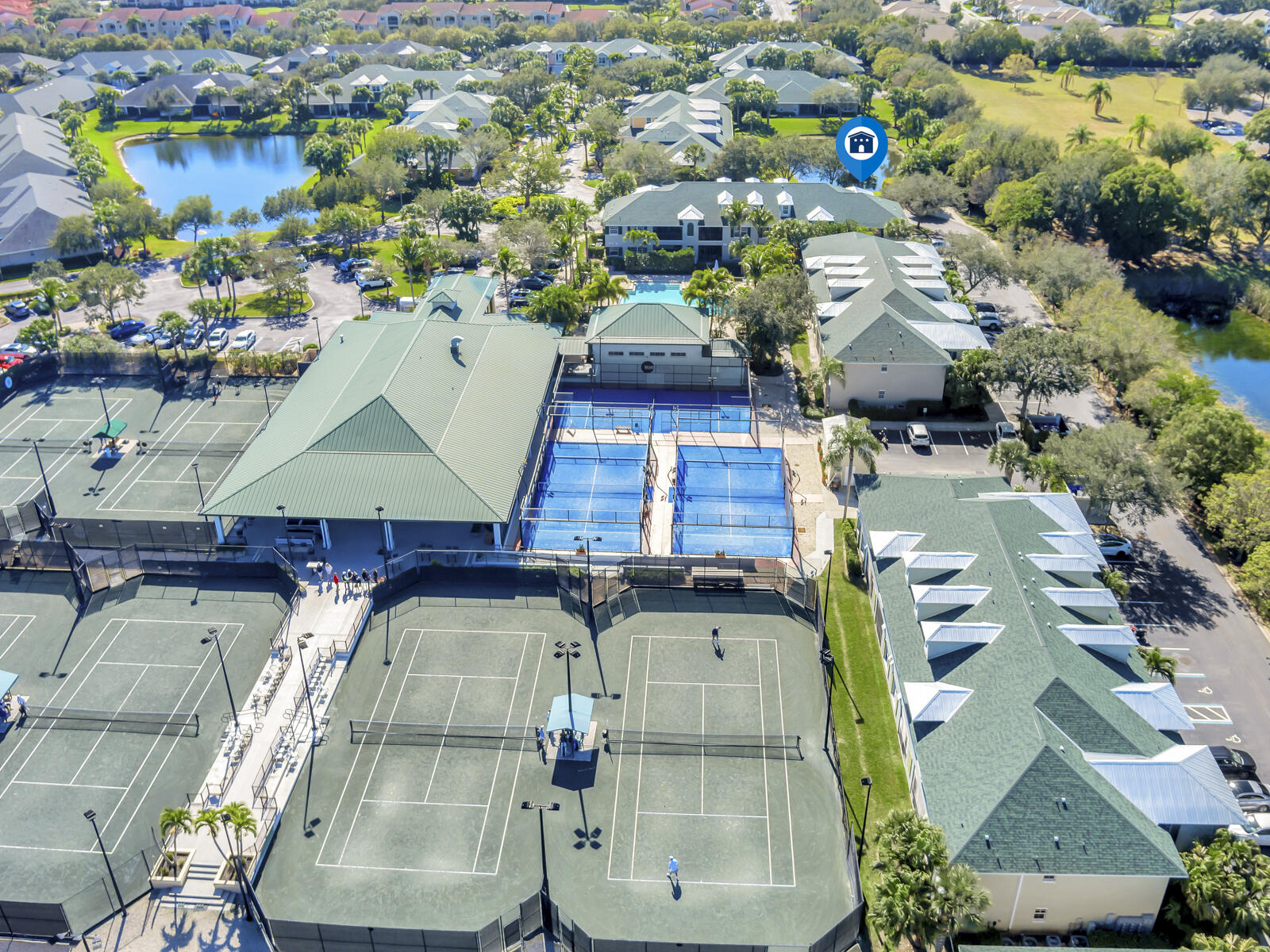Boulevard Villas Courtside - Residential