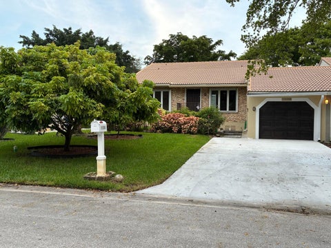 Tiny photo for 11560 NW 23RD Street NW #E, Coral Springs, FL 33065 (MLS # B26089150)