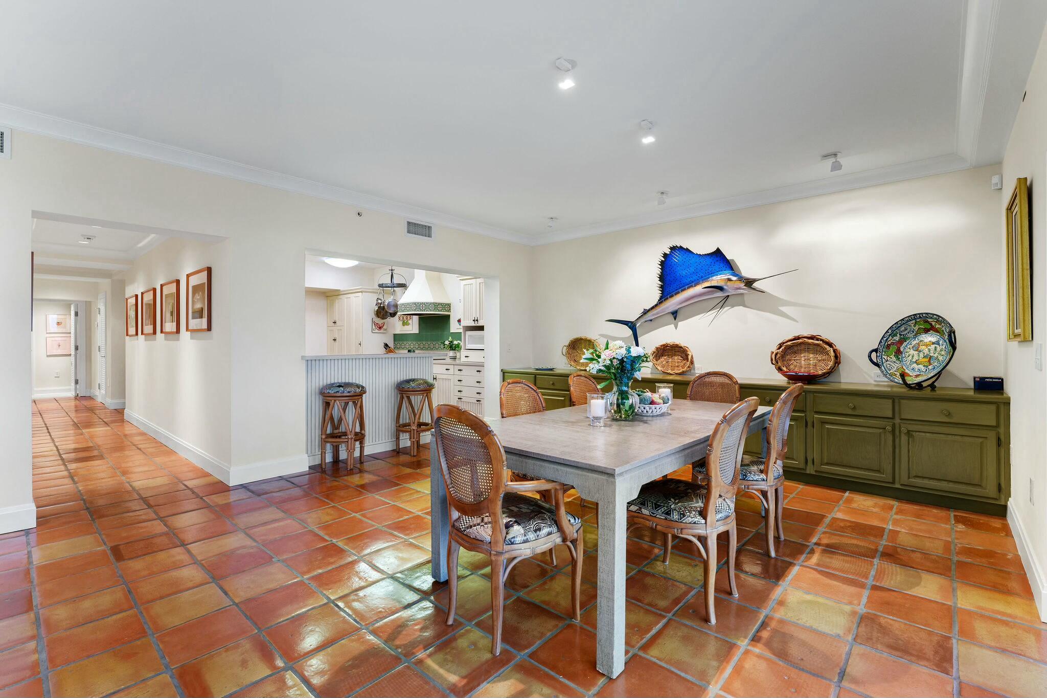 OCEAN HOUSE ONE CONDO - Residential