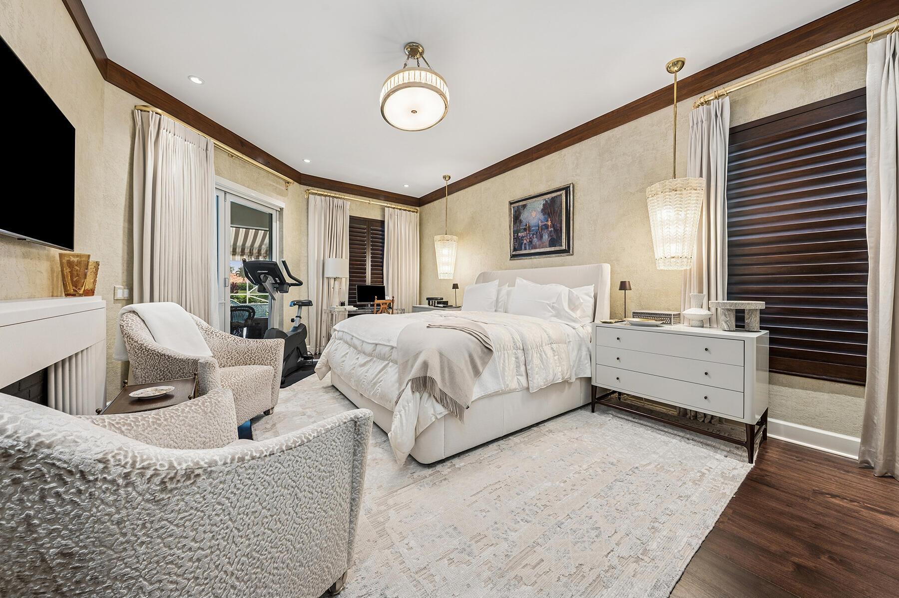 RIVERWALK - Residential