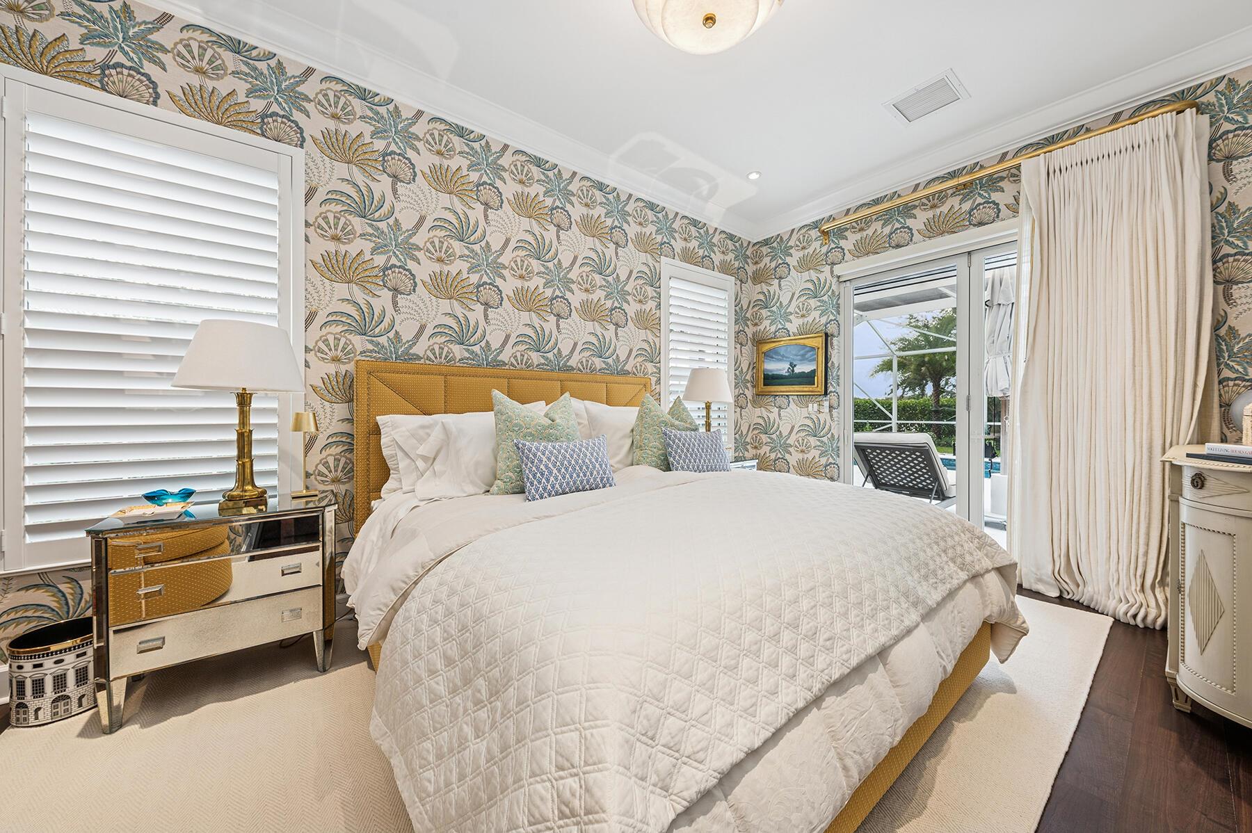 RIVERWALK - Residential