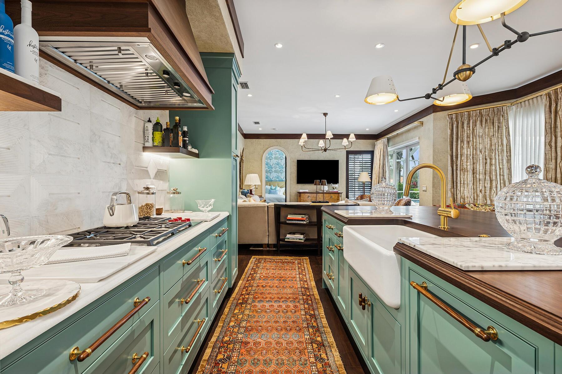 RIVERWALK - Residential