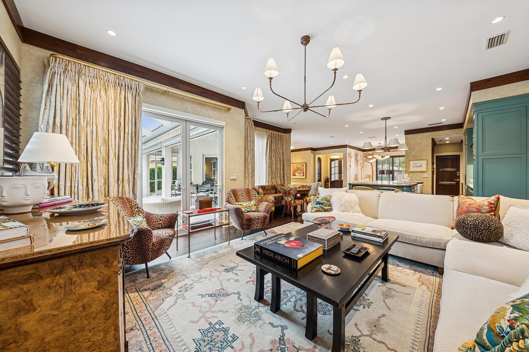 RIVERWALK - Residential