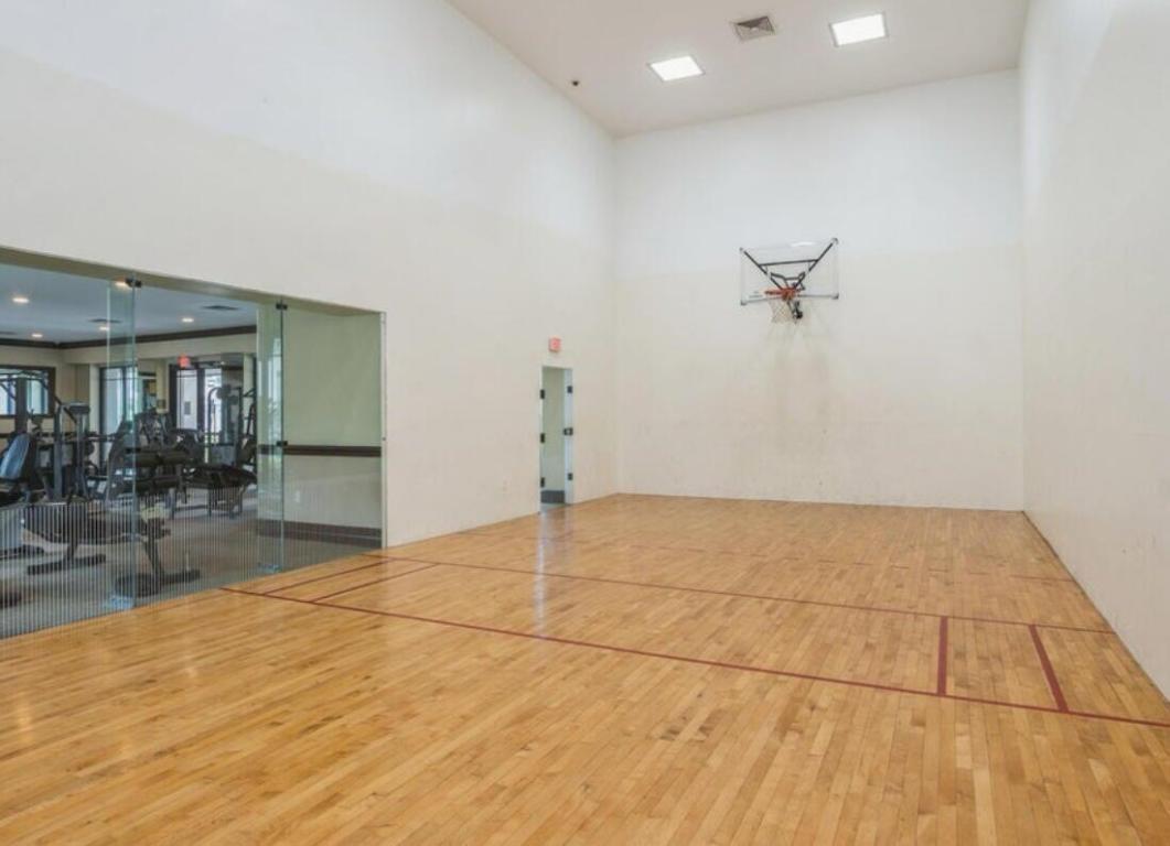 SAN MATERA THE GARDENS CONDO - Residential