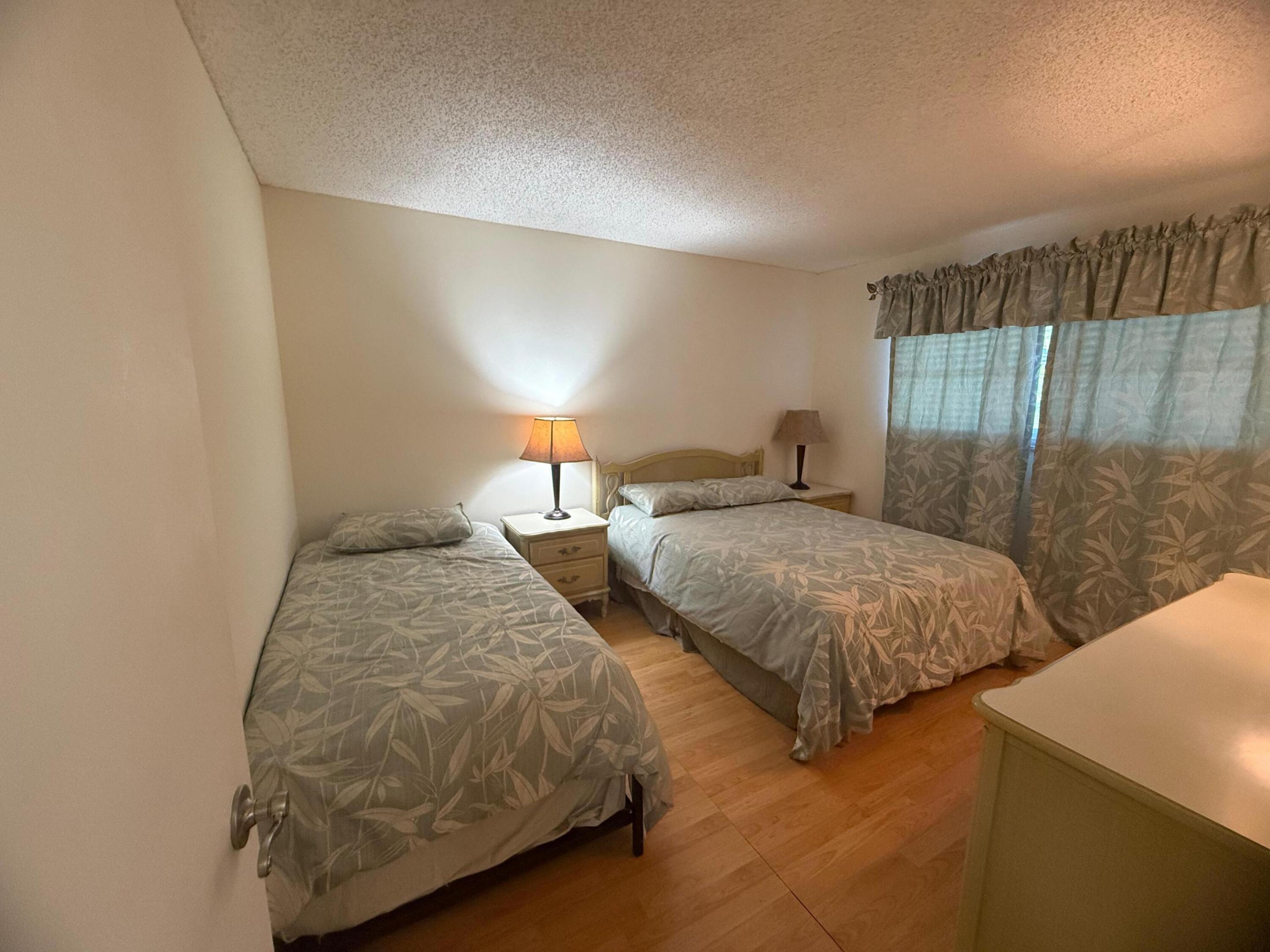 VILLAGE ROYALE GREENDALE CONDO - Residential Lease
