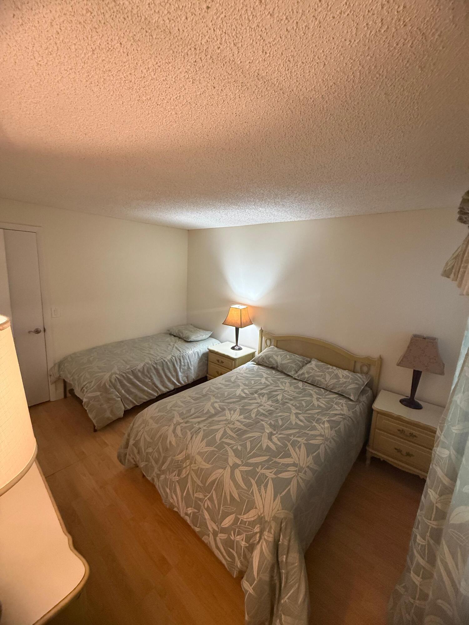 VILLAGE ROYALE GREENDALE CONDO - Residential Lease