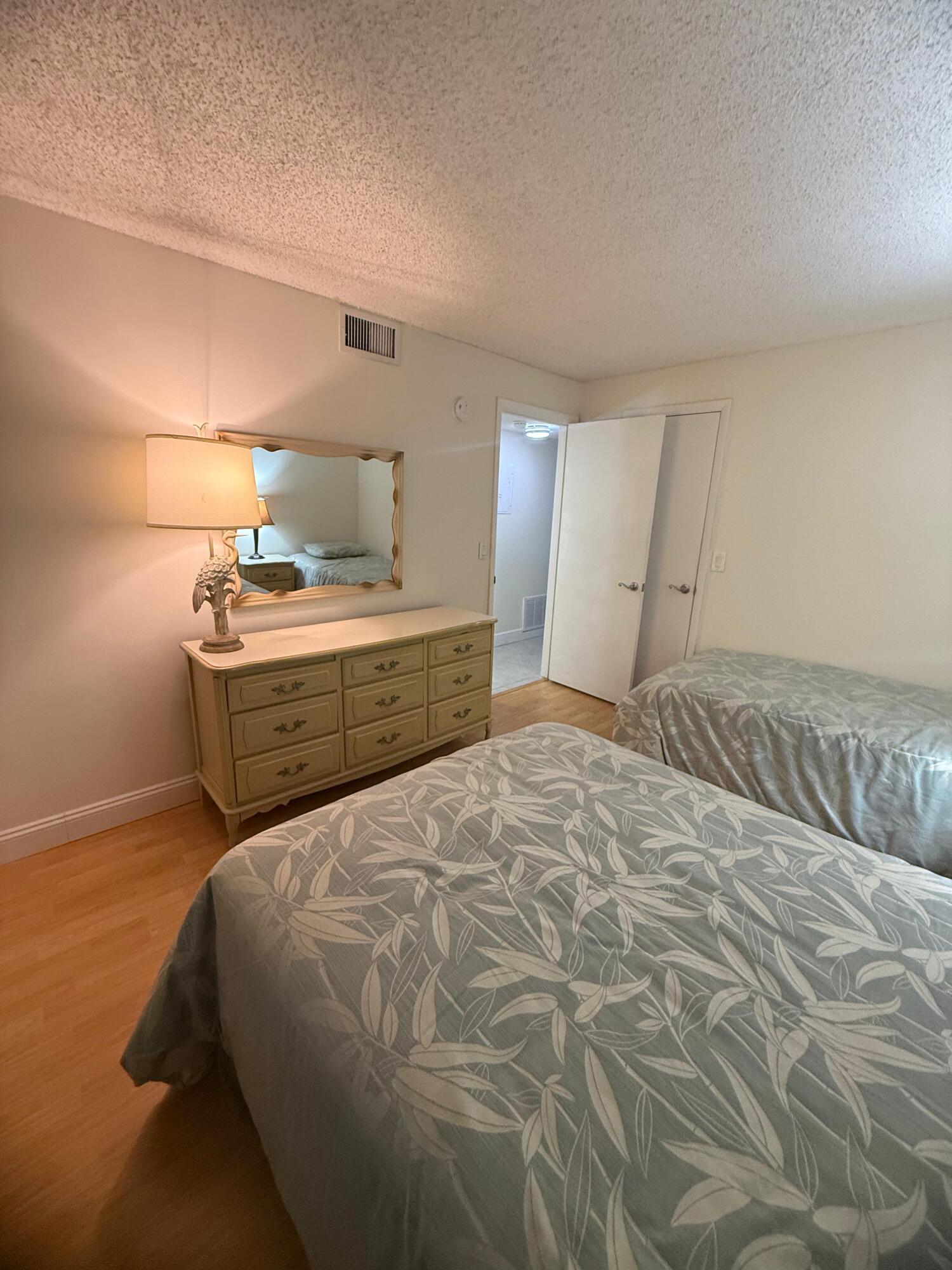 VILLAGE ROYALE GREENDALE CONDO - Residential Lease