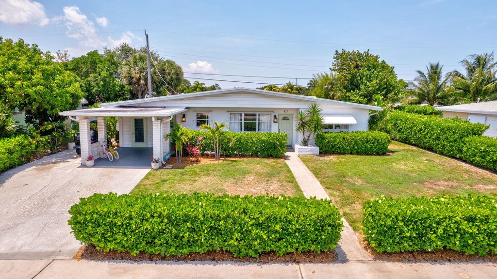 Photo of 417 Inlet Road, North Palm Beach, FL 33408 (MLS # R11092772)