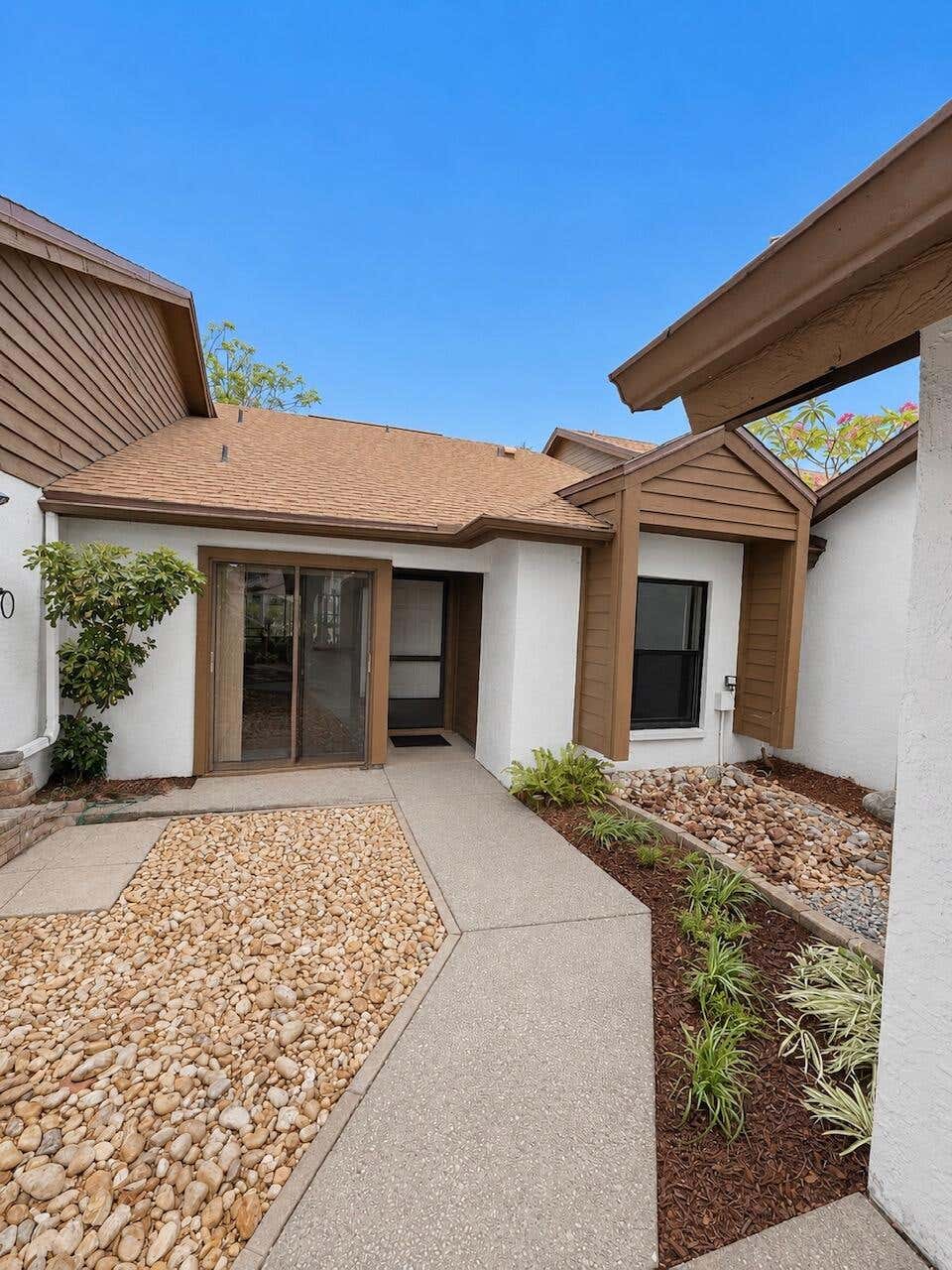 Photo of 1914 Bayshore Court, Safety Harbor, FL 34695 (MLS # B26039062)