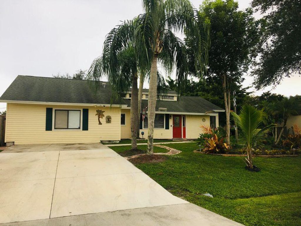 Photo of 2385 SW Mountwell Street, Port Saint Lucie, FL 34984 (MLS # R11119214)
